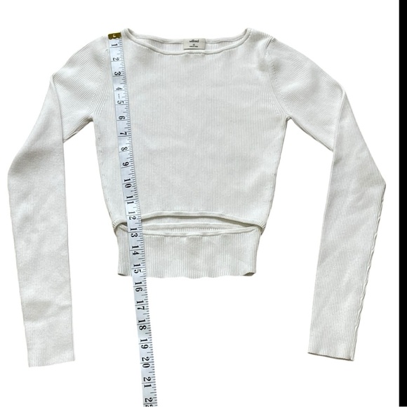 White Wilfred Crop Top (XS) - Picture 3 of 5